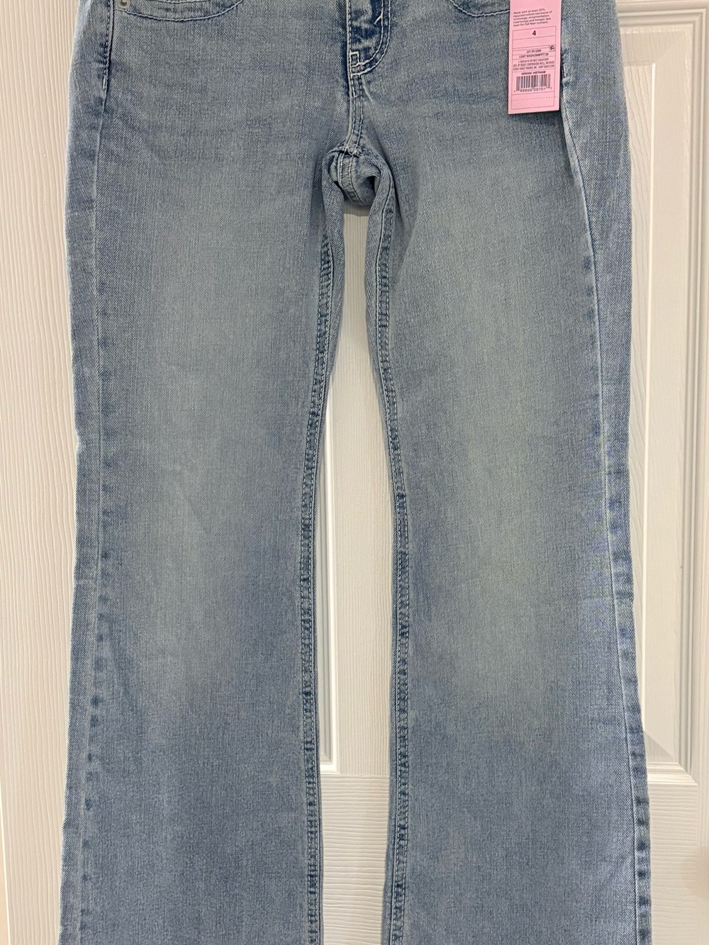 Wild Fable Women’s Size 4 Baby Boot Jeans